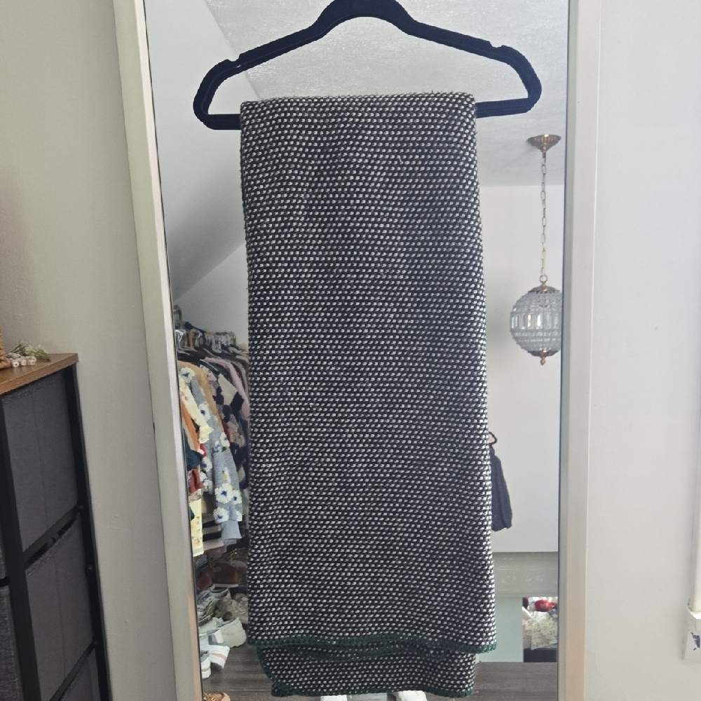 Magnolia Throw Blanket